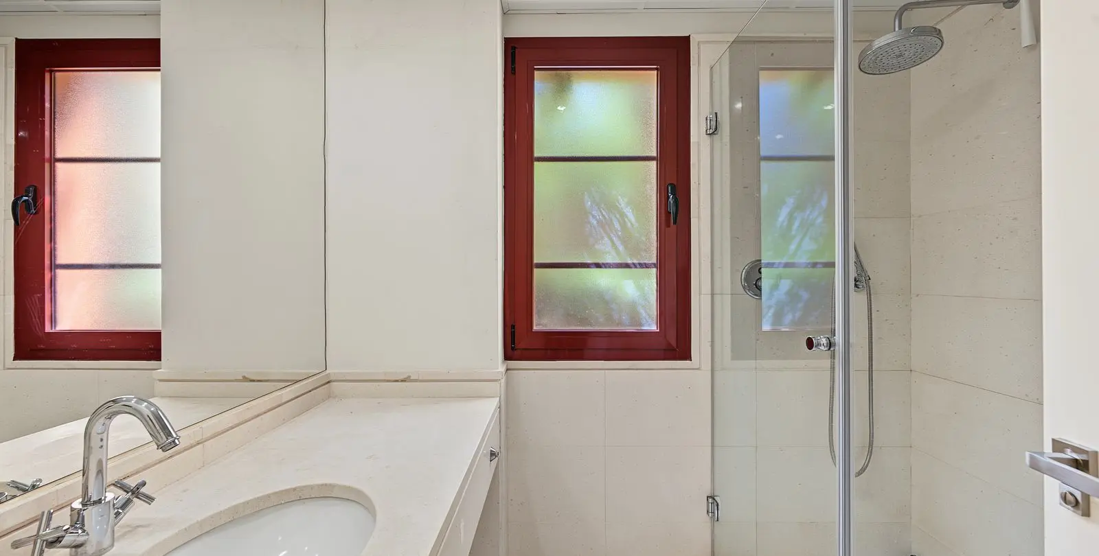 Venta de apartamento en planta baja en Benahavís 15