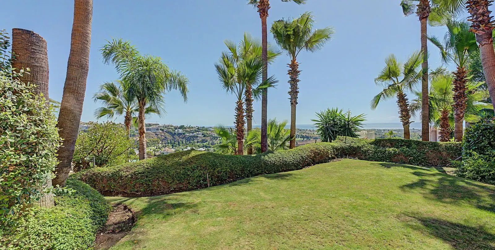 Venta de apartamento en planta baja en Benahavís 20