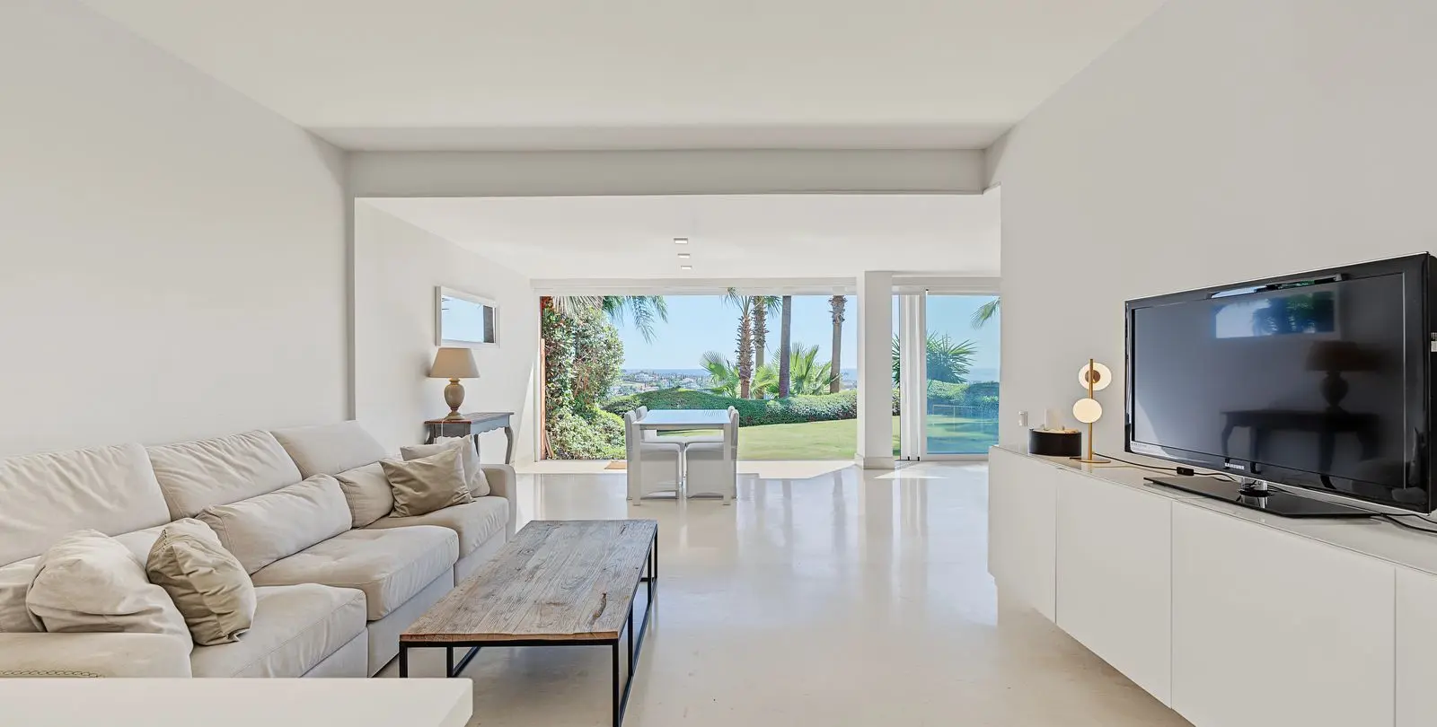 Venta de apartamento en planta baja en Benahavís 27