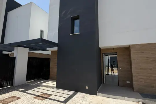 Image 1 thumb