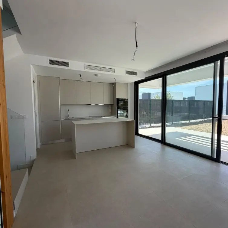 Sale of detached villa in Atalaya