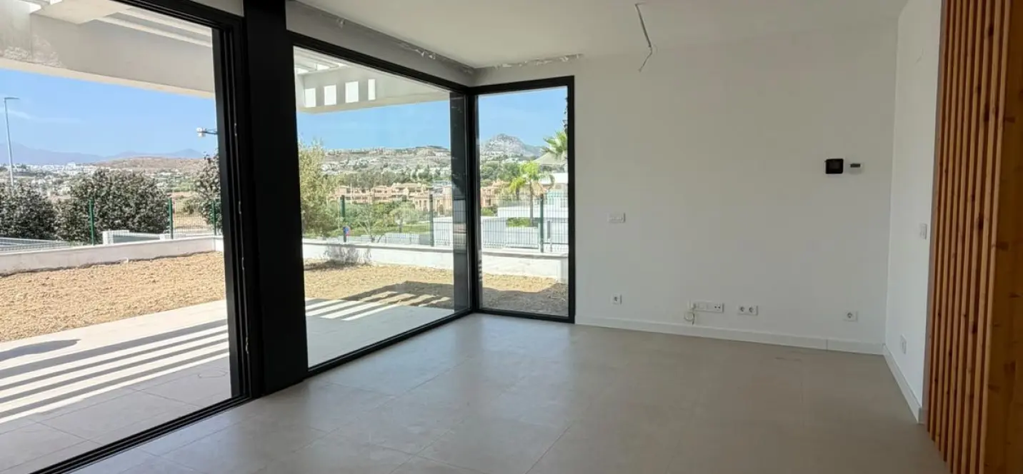 Venta de villa independiente en Atalaya 4