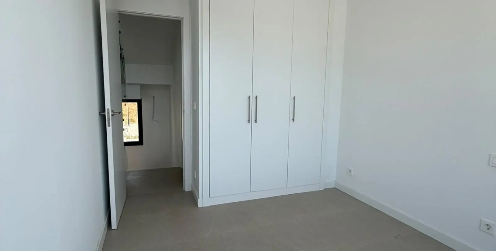 Sale of detached villa in Atalaya 12
