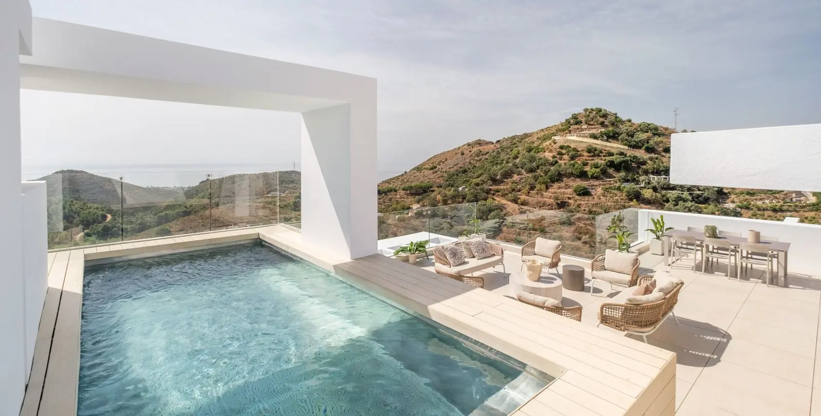 Venta de ático dúplex en Ojén 22