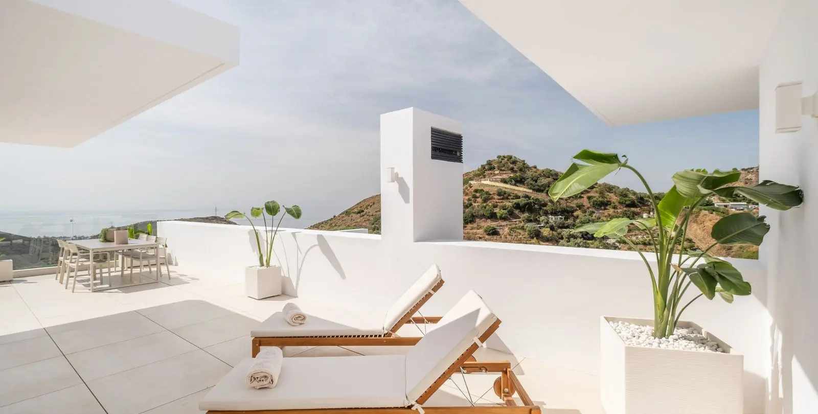 Venta de ático dúplex en Ojén 27
