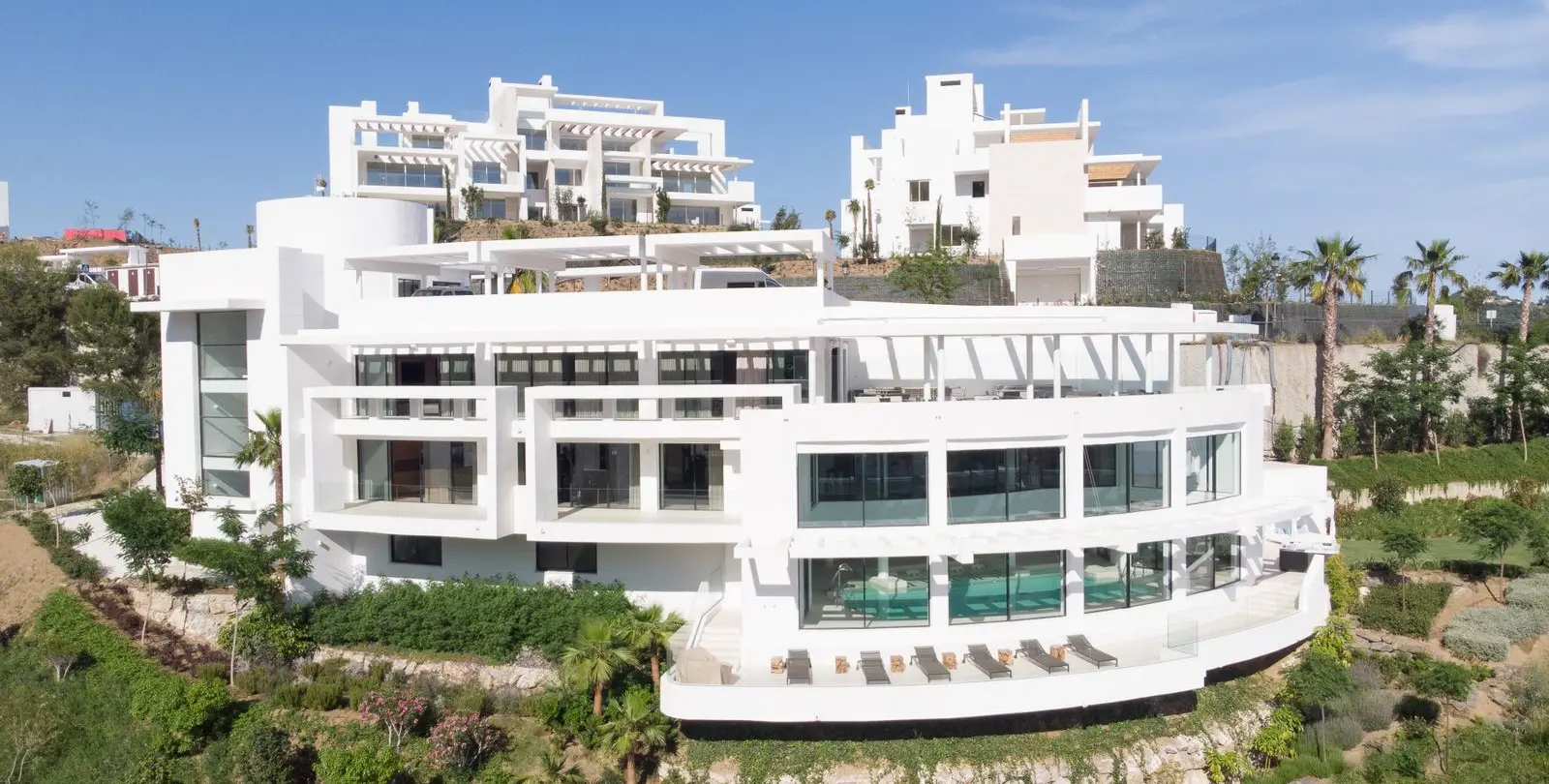Venta de ático dúplex en Ojén 32