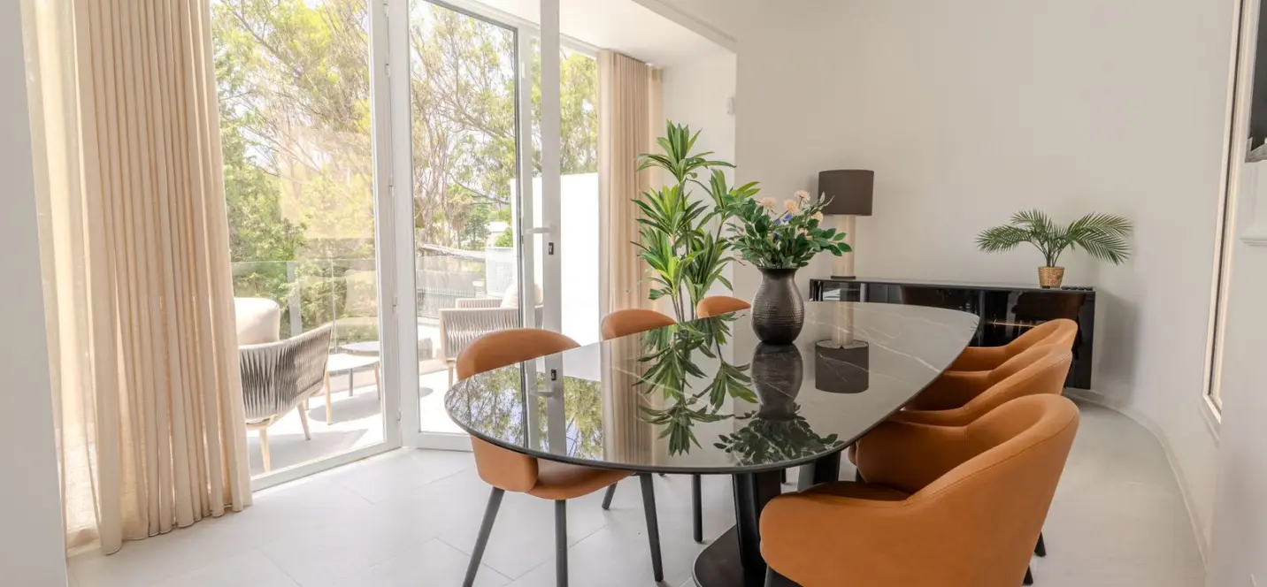 Venta de villa independiente en Nueva Andalucía 3