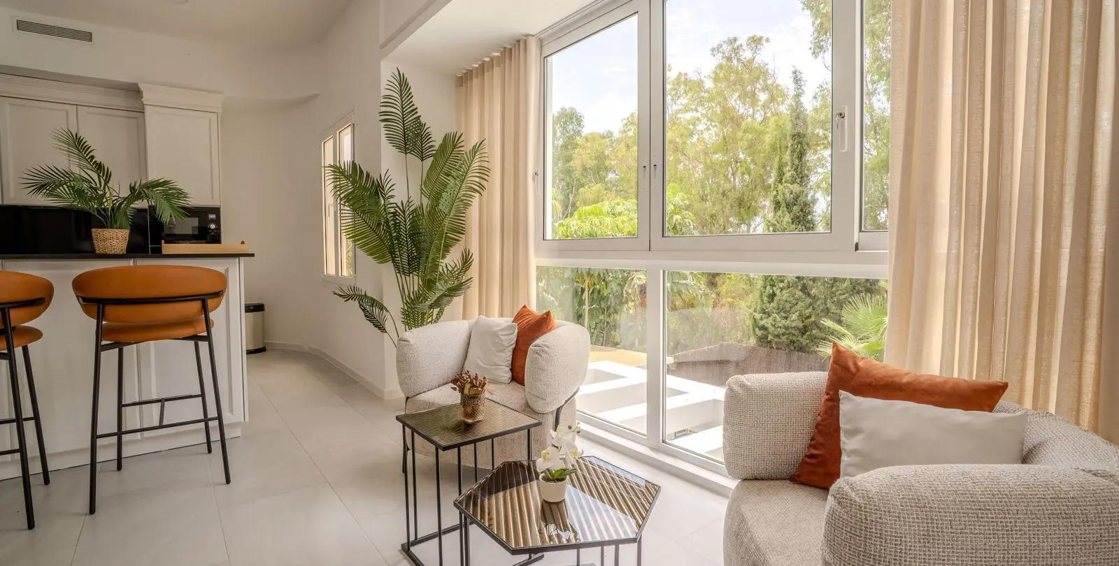 Venta de villa independiente en Nueva Andalucía 19