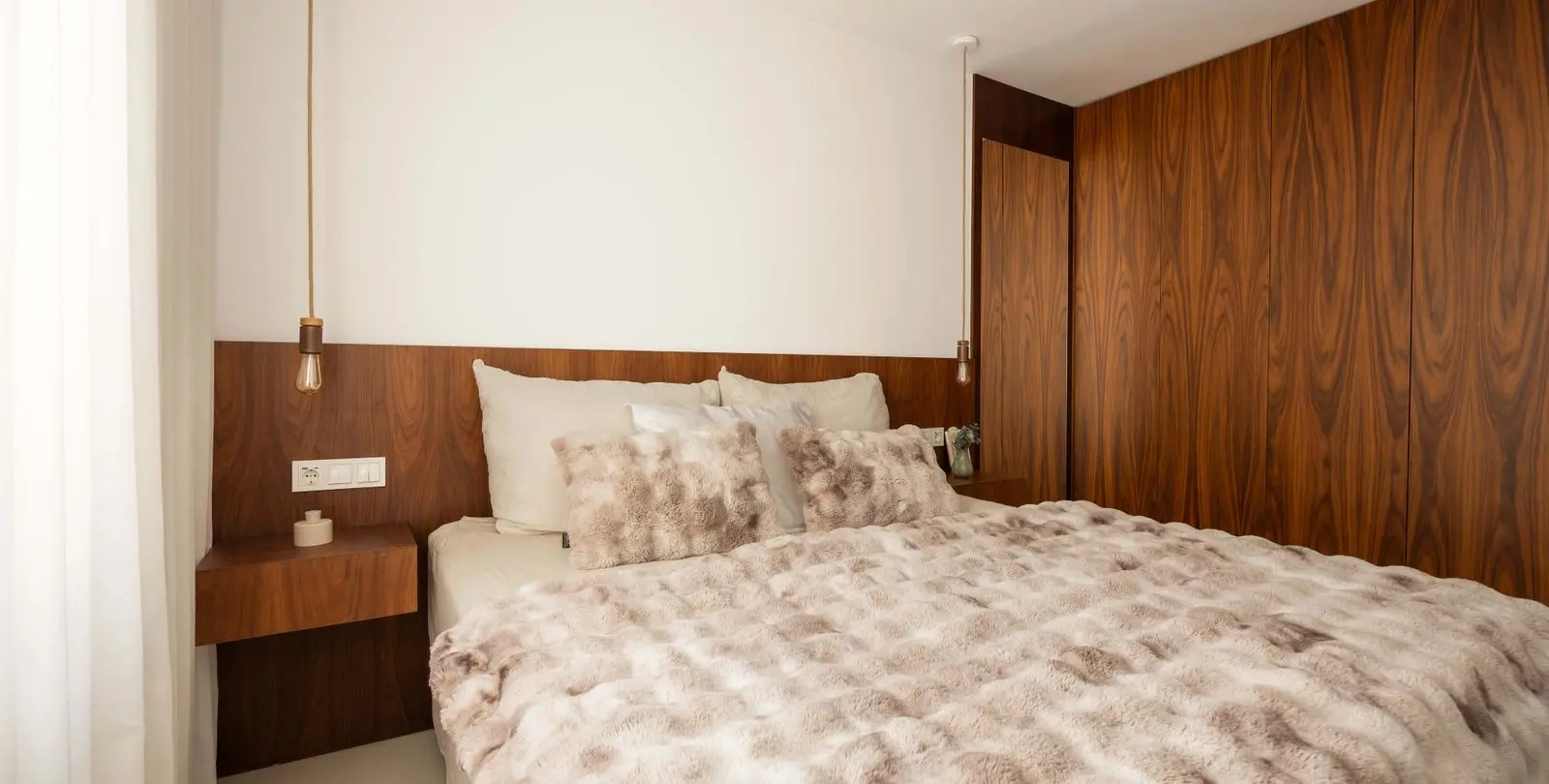 Venta de apartamento en planta media en Nueva Andalucía 19