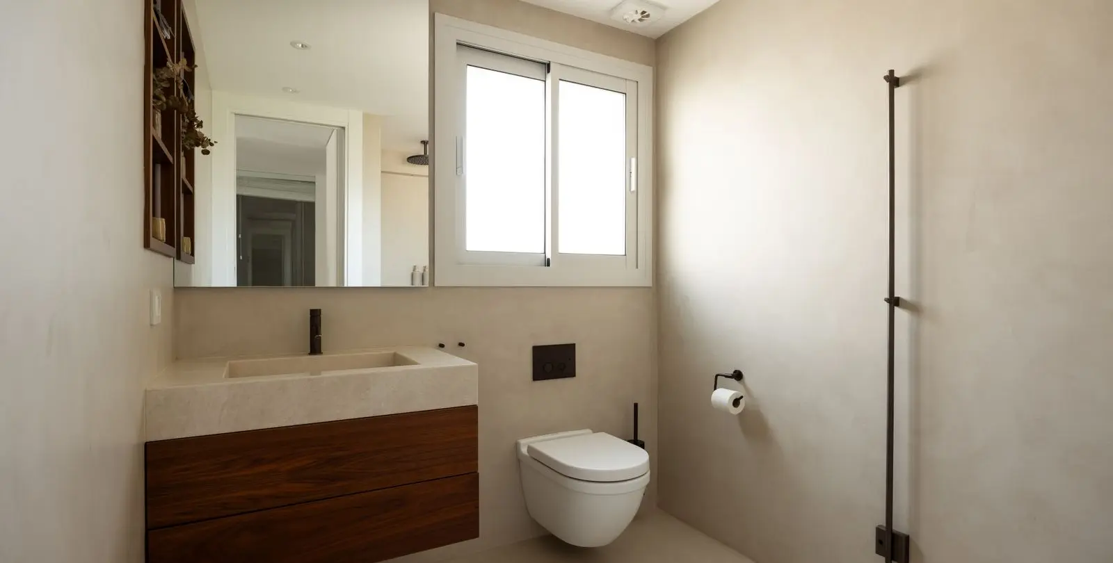 Venta de apartamento en planta media en Nueva Andalucía 20