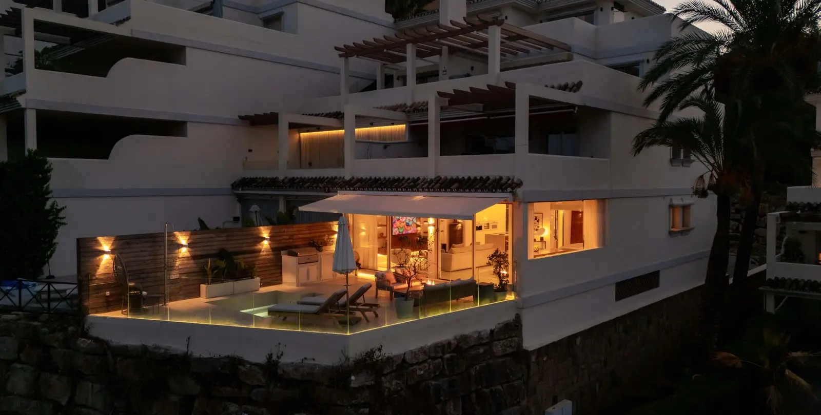 Venta de apartamento en planta media en Nueva Andalucía 31
