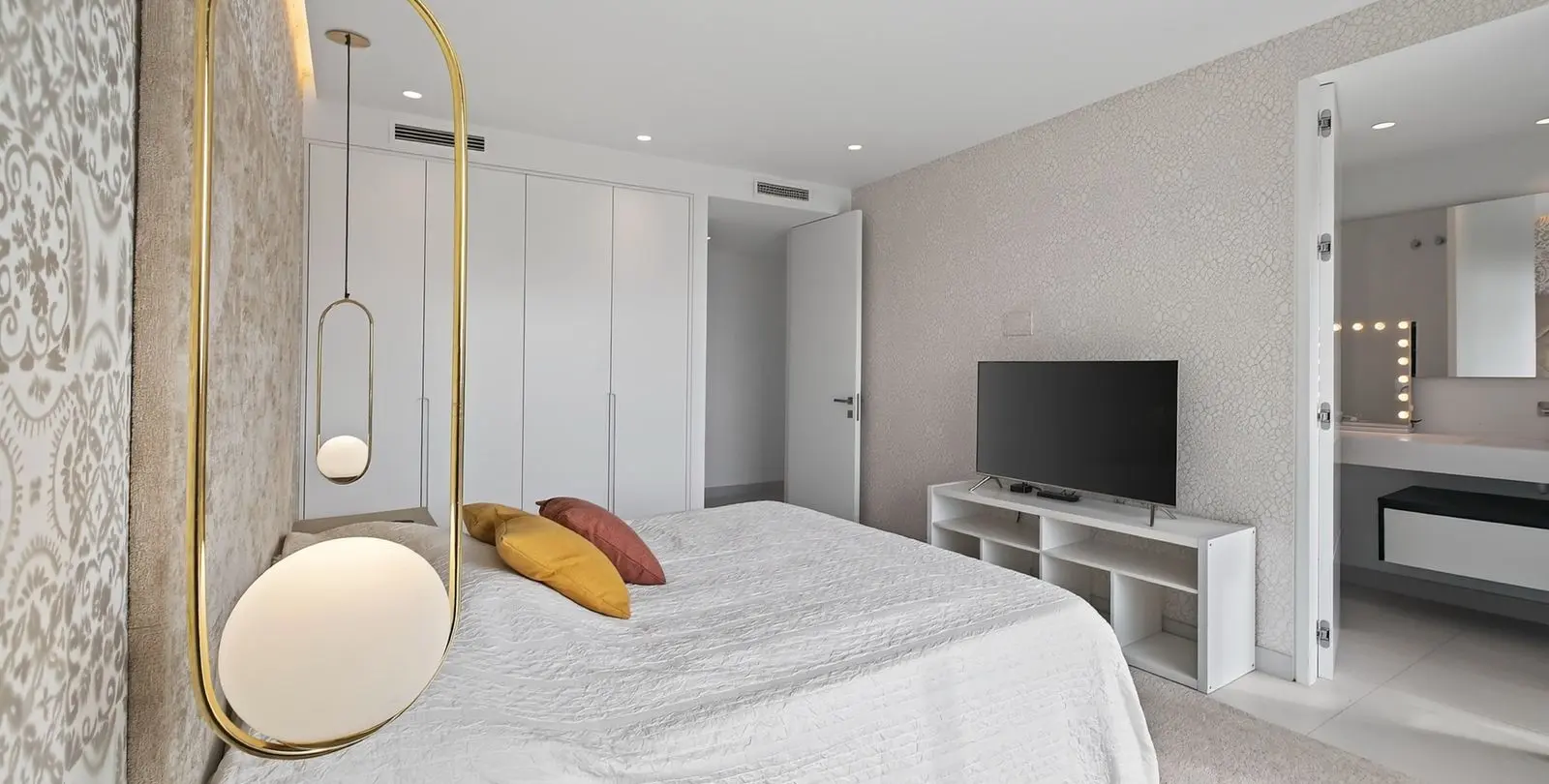 Venta de villa independiente en Torremuelle 32