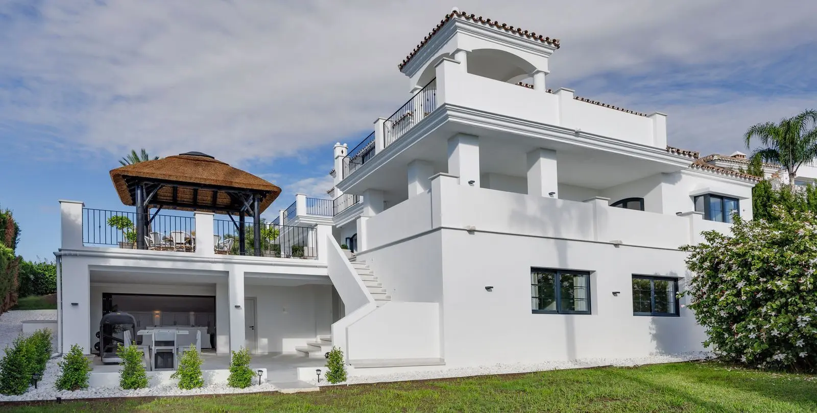 Продажа  отдельно стоящей виллы в Nueva Andalucía 56