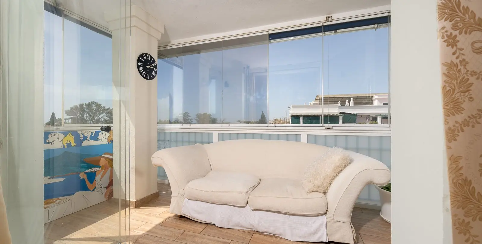 Venta de apartamento en planta media en Nueva Andalucía 6