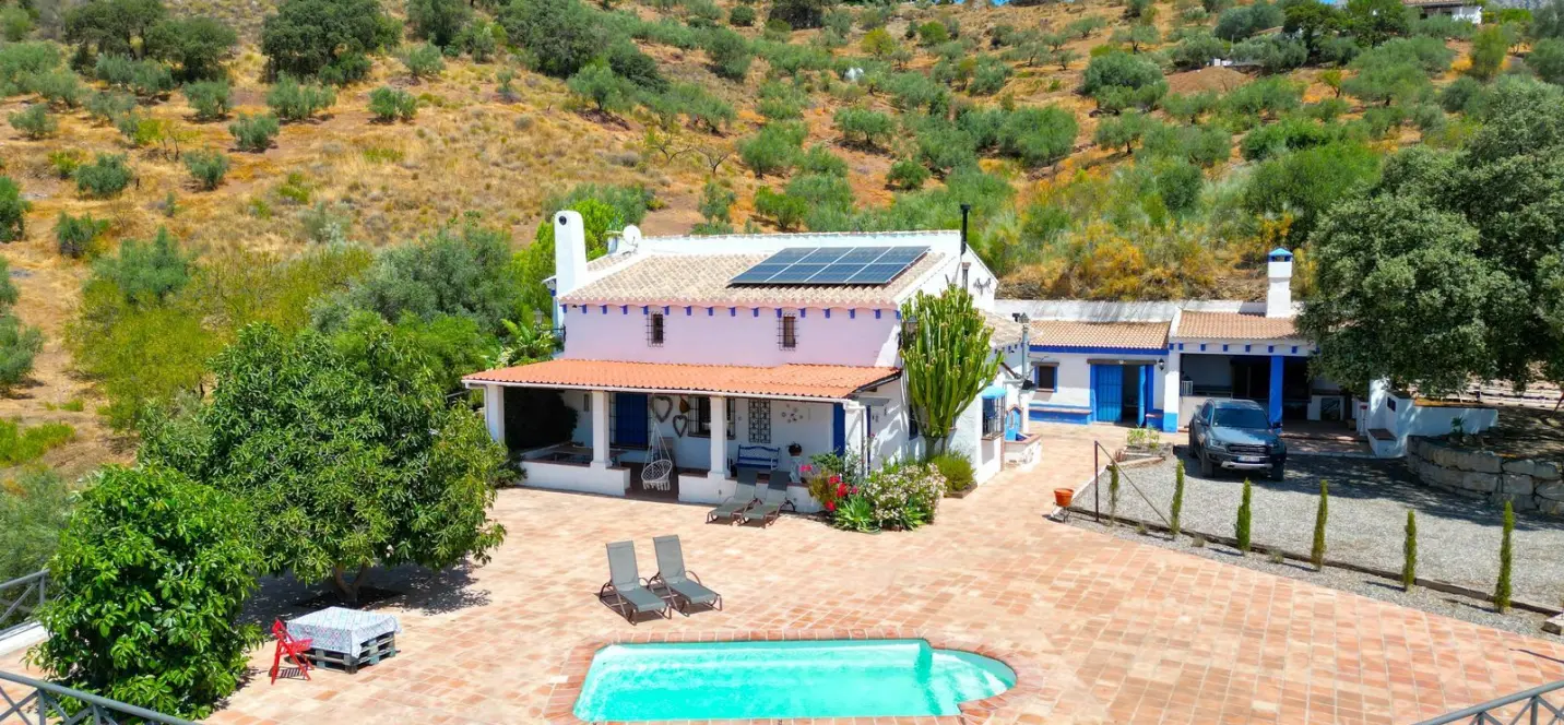 Venta de villa independiente en Riogordo 0