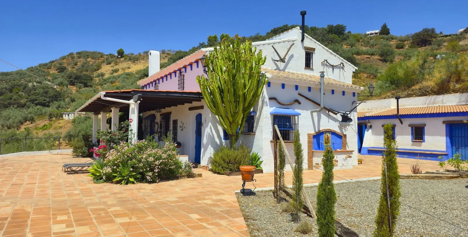 Venta de villa independiente en Riogordo 3