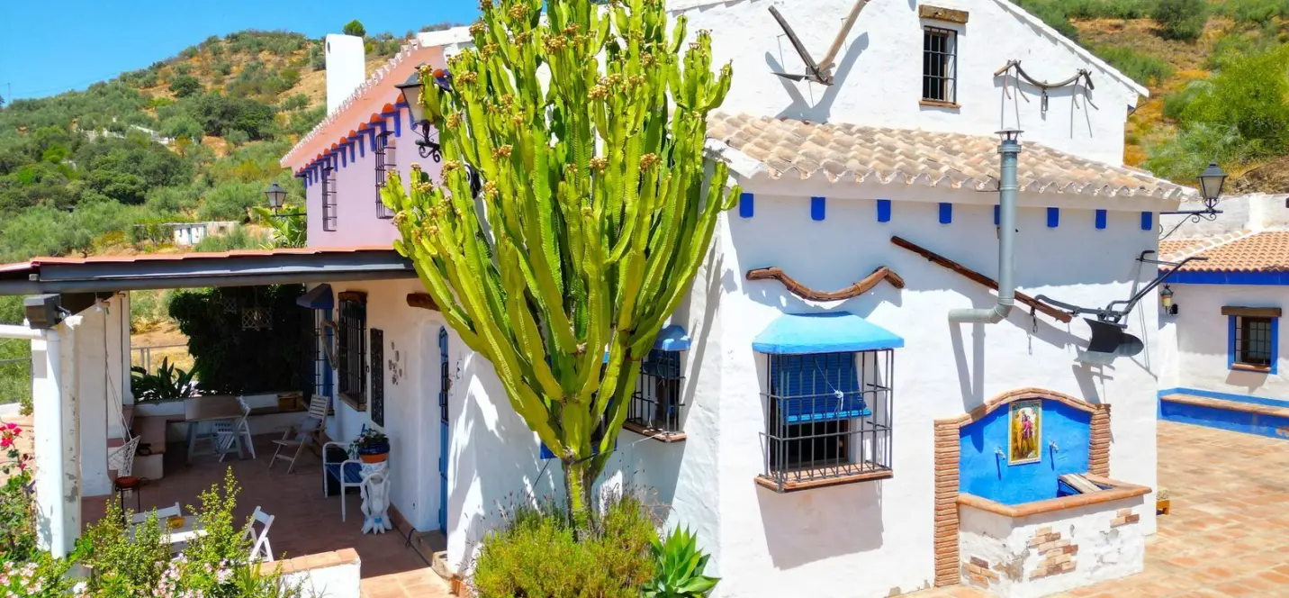 Venta de villa independiente en Riogordo 3