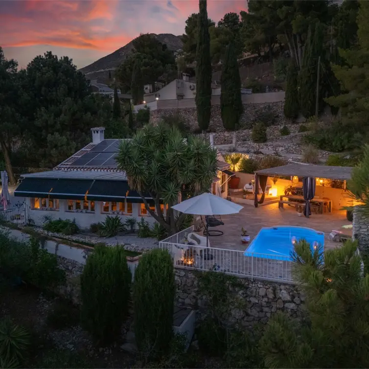 Venta de villa independiente en Cómpeta