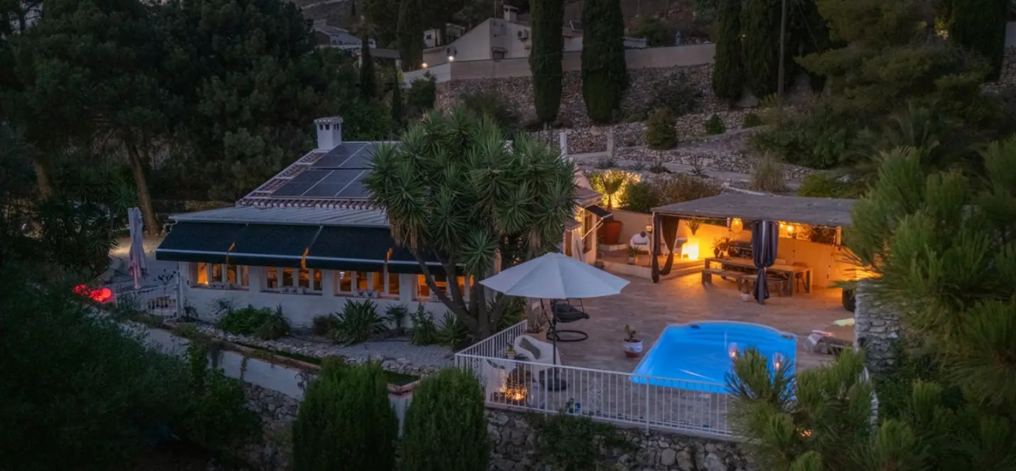 Venta de villa independiente en Cómpeta 1