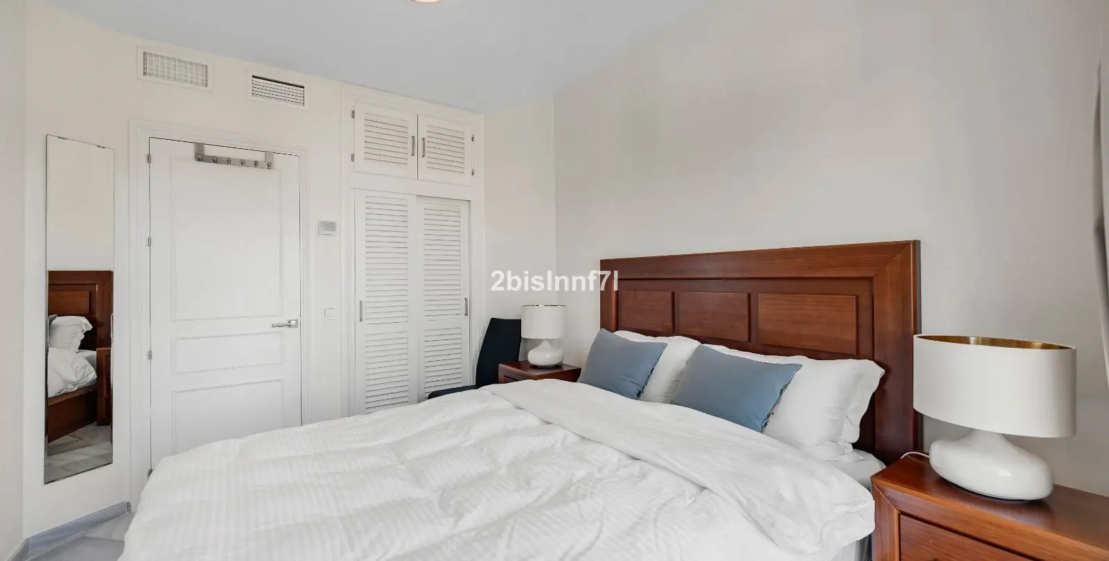 Venta de apartamento en planta media en Elviria 20