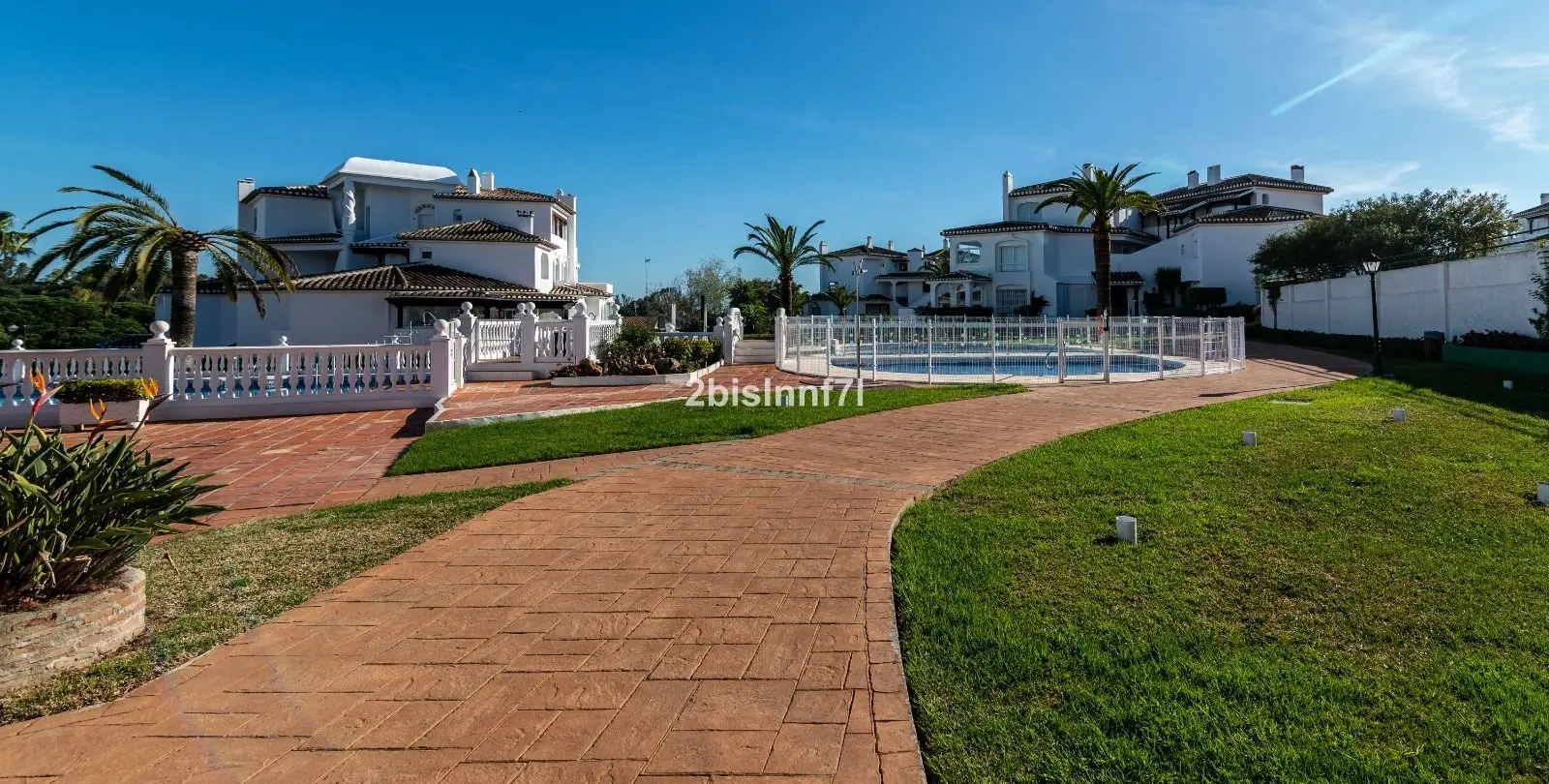 Venta de apartamento en planta media en Elviria 34