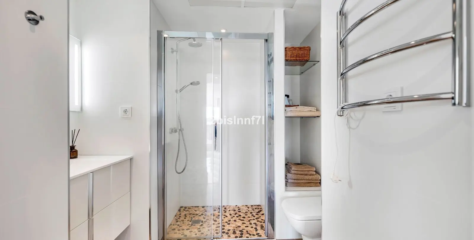 Продажа апартаментов на среднем этаже в Elviria 18