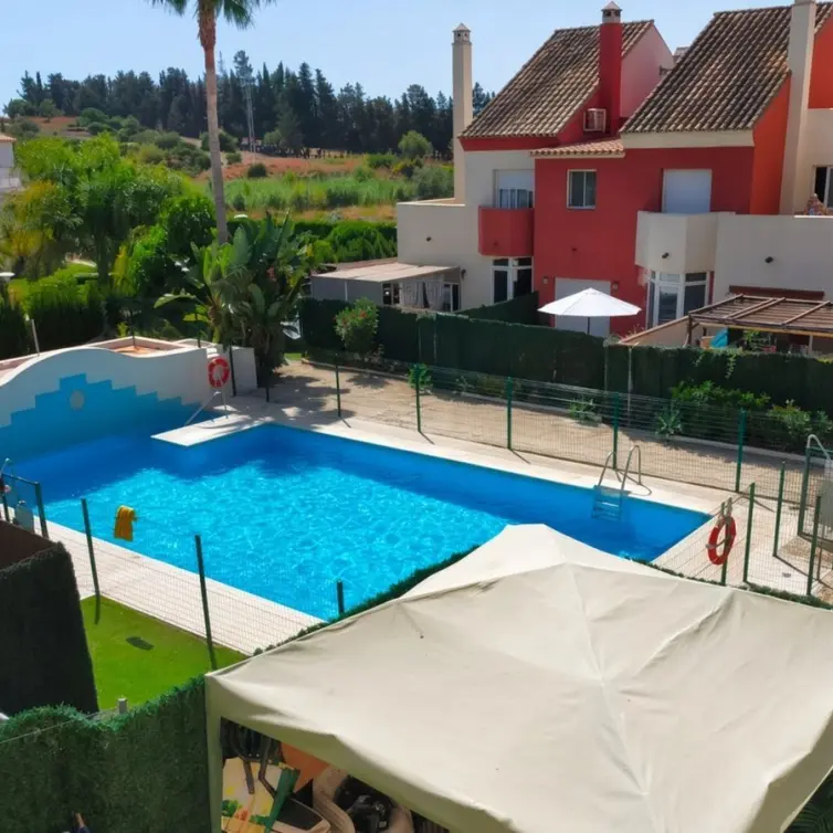 Venta de adosado en Selwo