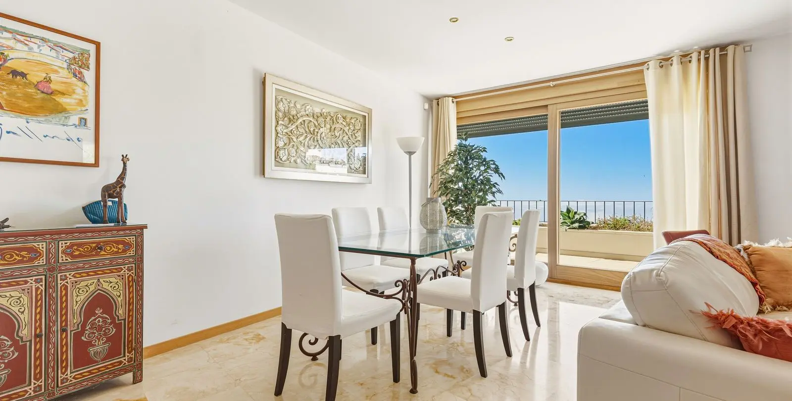 Venta de apartamento en planta baja en Altos de los Monteros 2