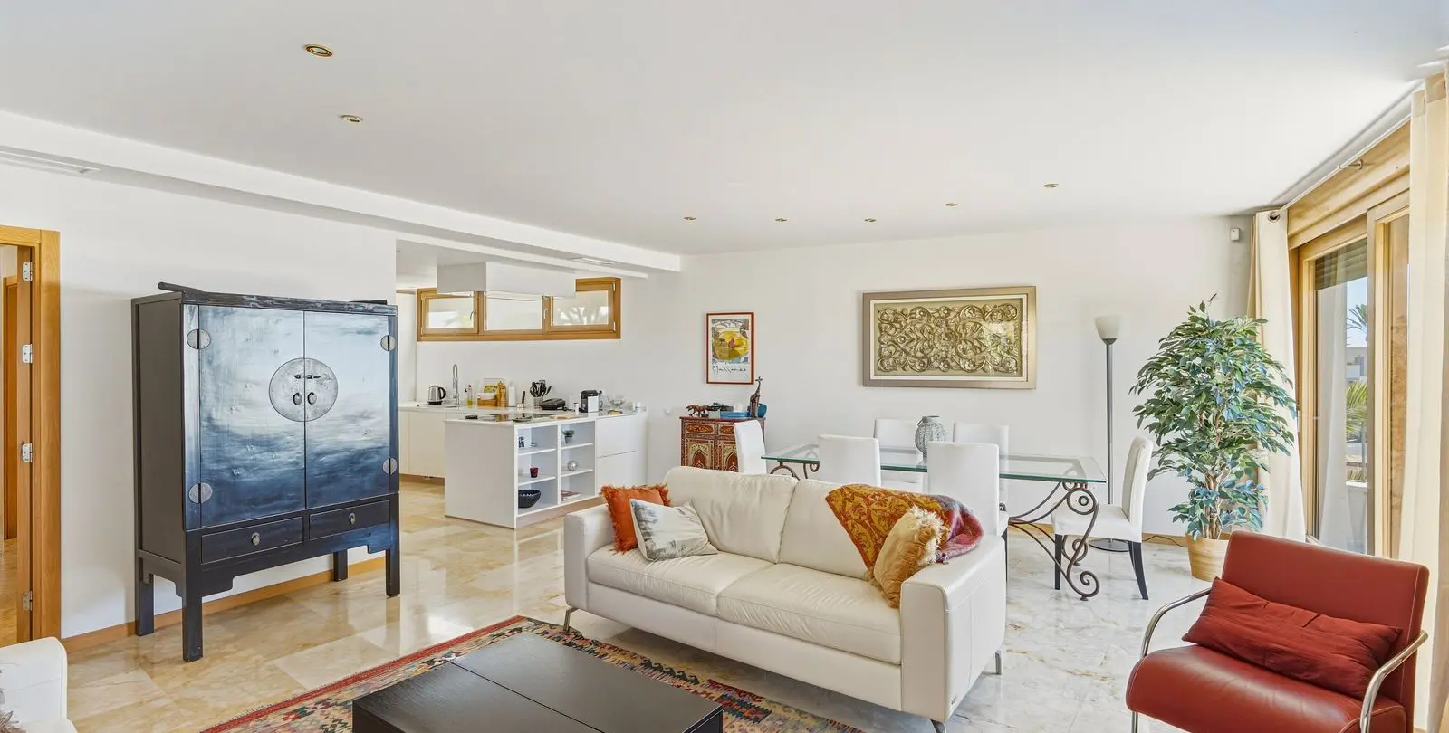 Venta de apartamento en planta baja en Altos de los Monteros 5