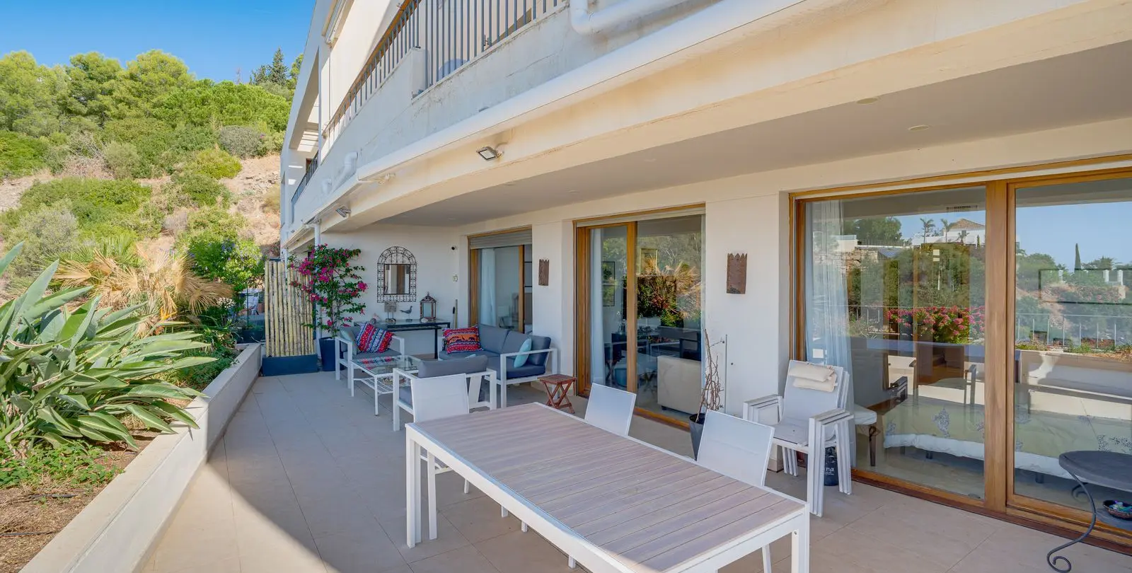 Venta de apartamento en planta baja en Altos de los Monteros 9