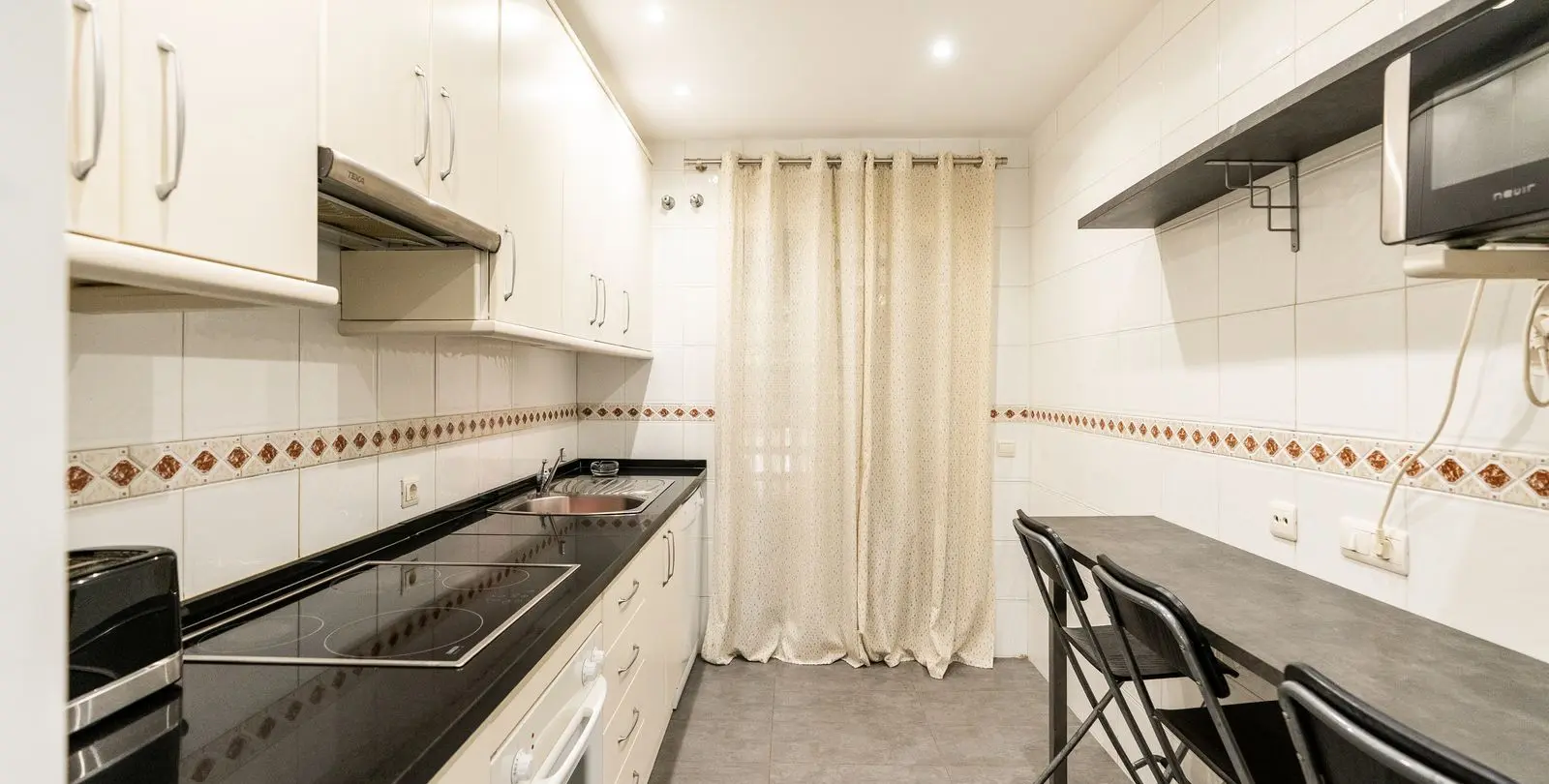 Venta de apartamento en planta baja en Puerto Banús 8