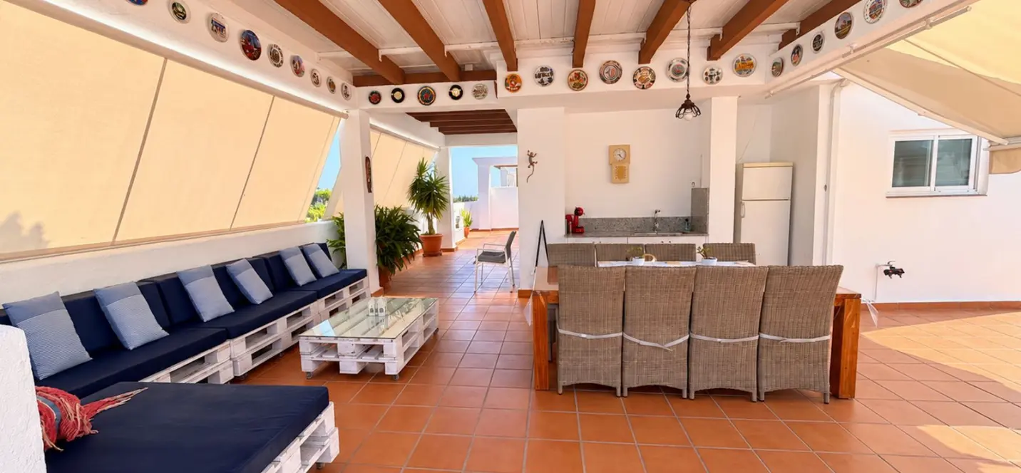 Venta de ático dúplex en Estepona 1