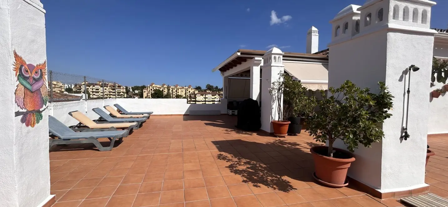 Venta de ático dúplex en Estepona 3