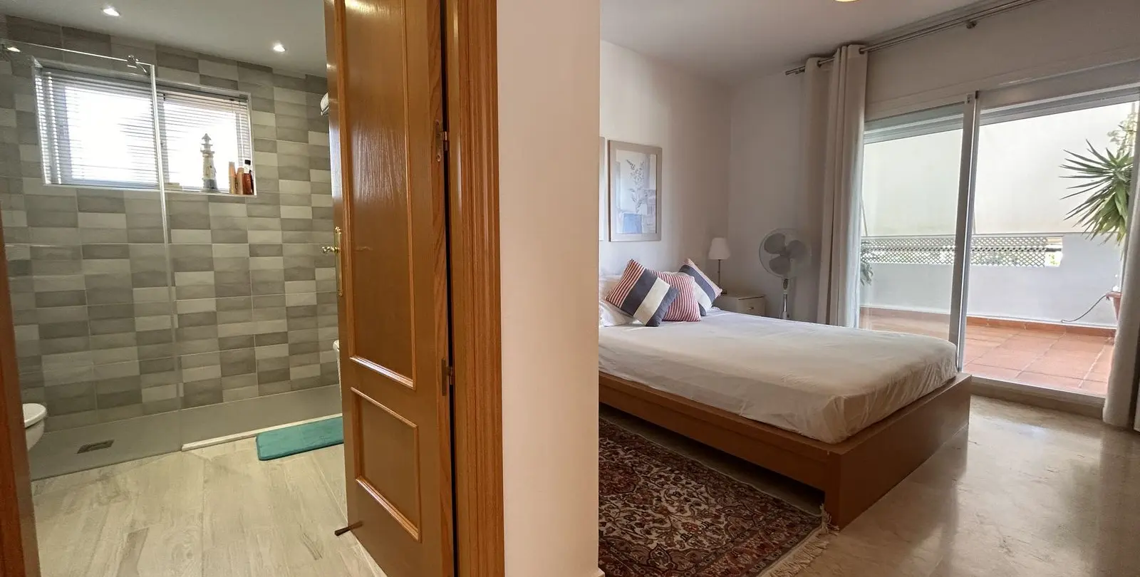 Venta de ático dúplex en Estepona 29