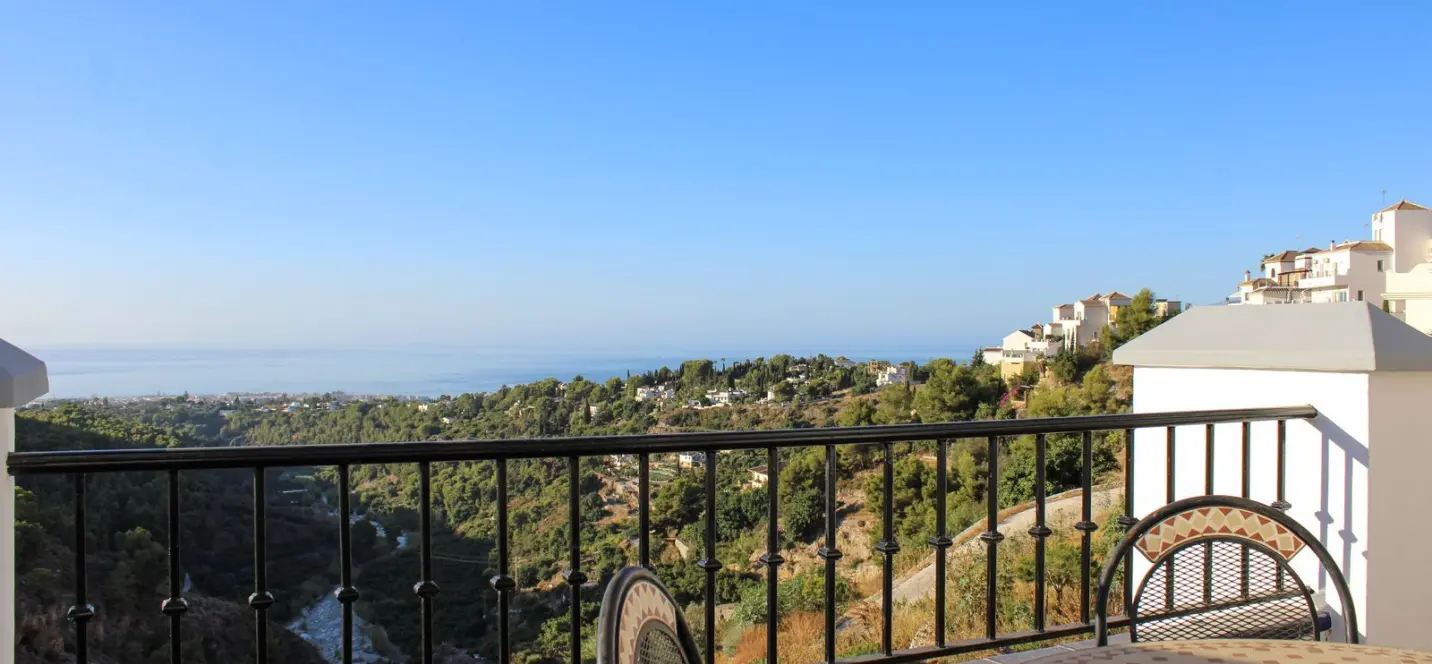 Venta de casa pareada en Frigiliana 2