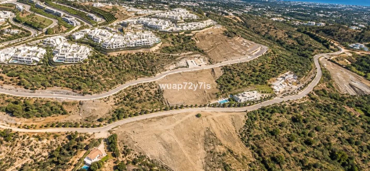 Venta de parcela residencial en Benahavís 0