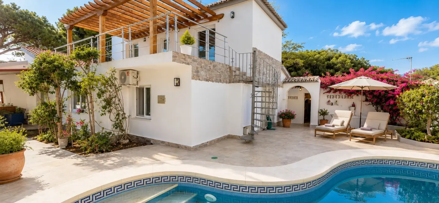 Venta de villa independiente en Marbella 1