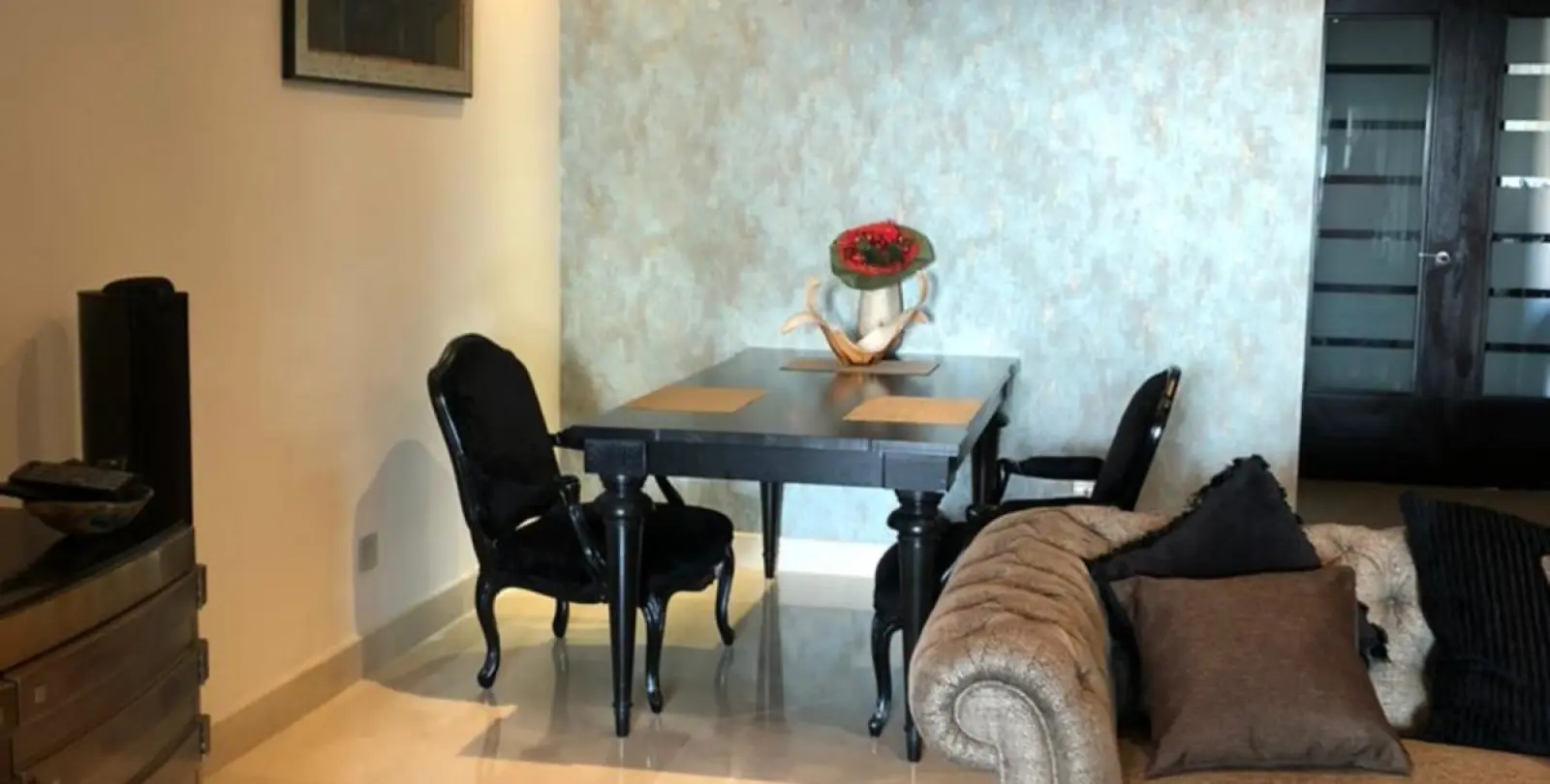 Alquiler a corto plazo de apartamento en planta media en Puerto Banús 4