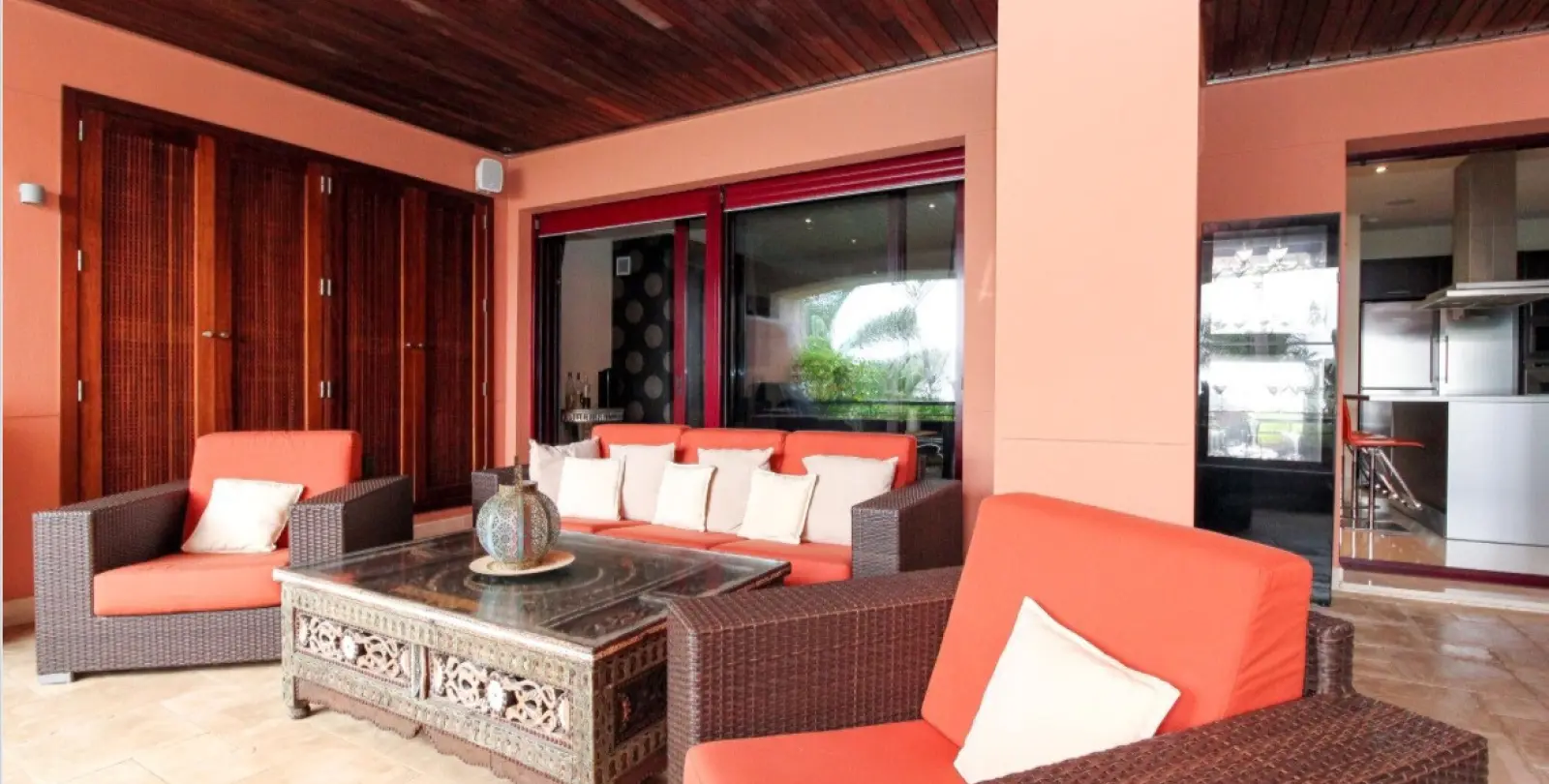 Alquiler a corto plazo de apartamento en planta media en Puerto Banús 8