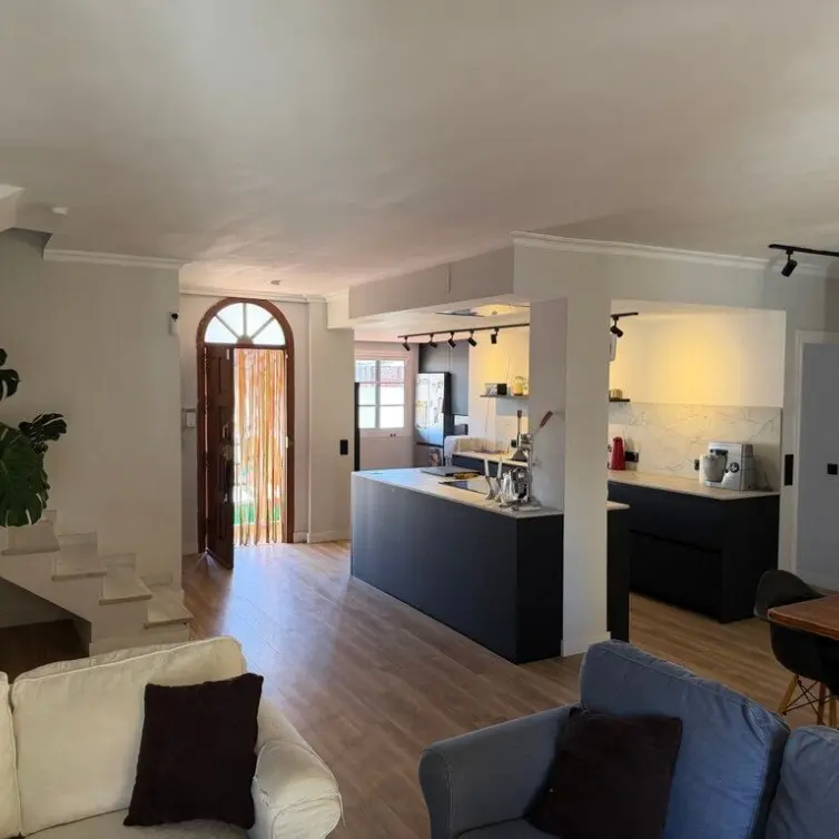 Sale of middle floor apartment in Fuengirola