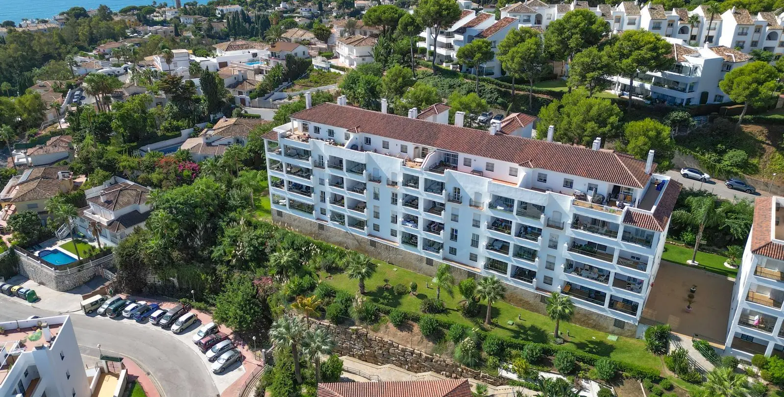 Sale of middle floor apartment in La Cala de Mijas 4