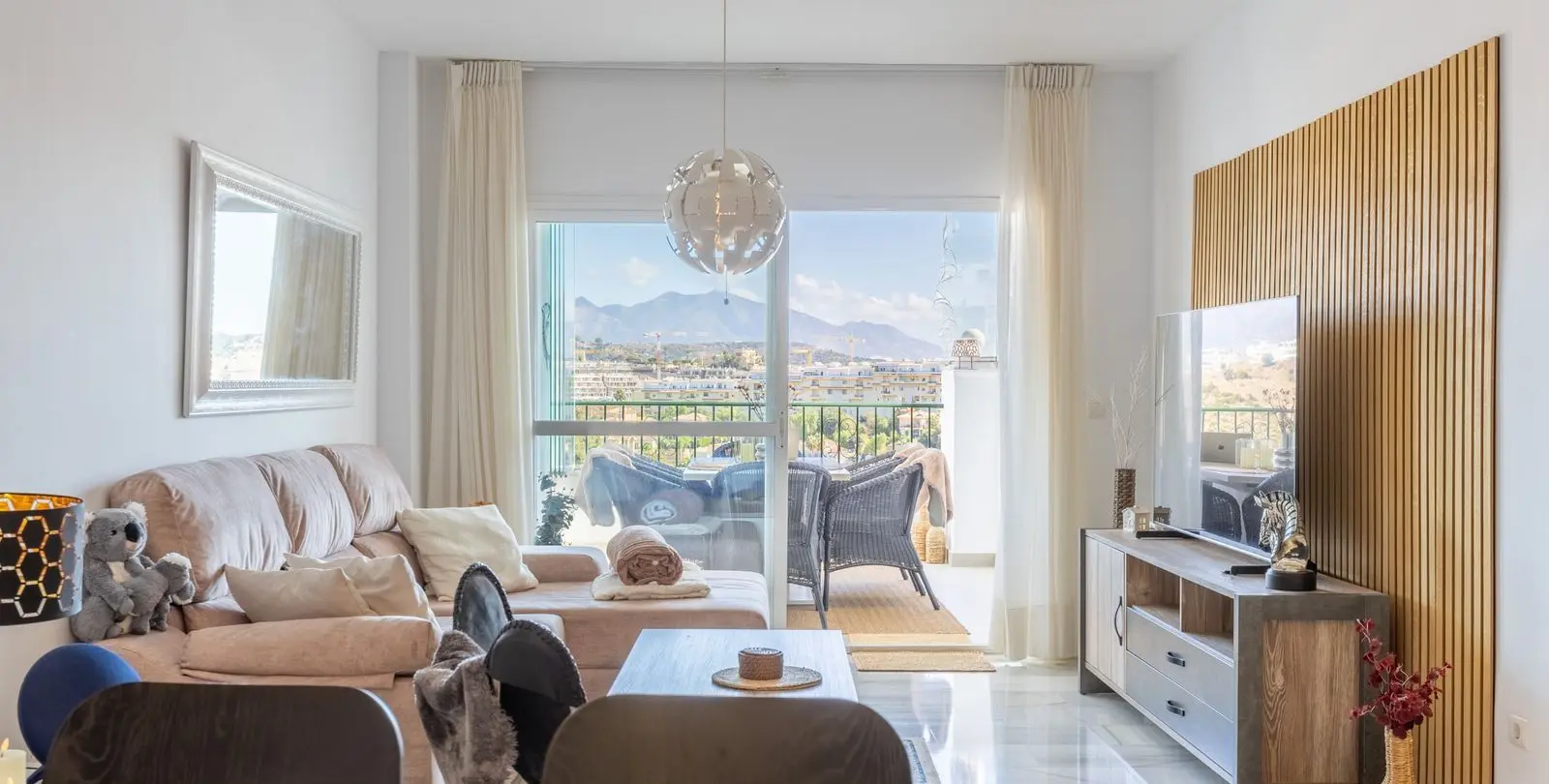Sale of middle floor apartment in La Cala de Mijas 7