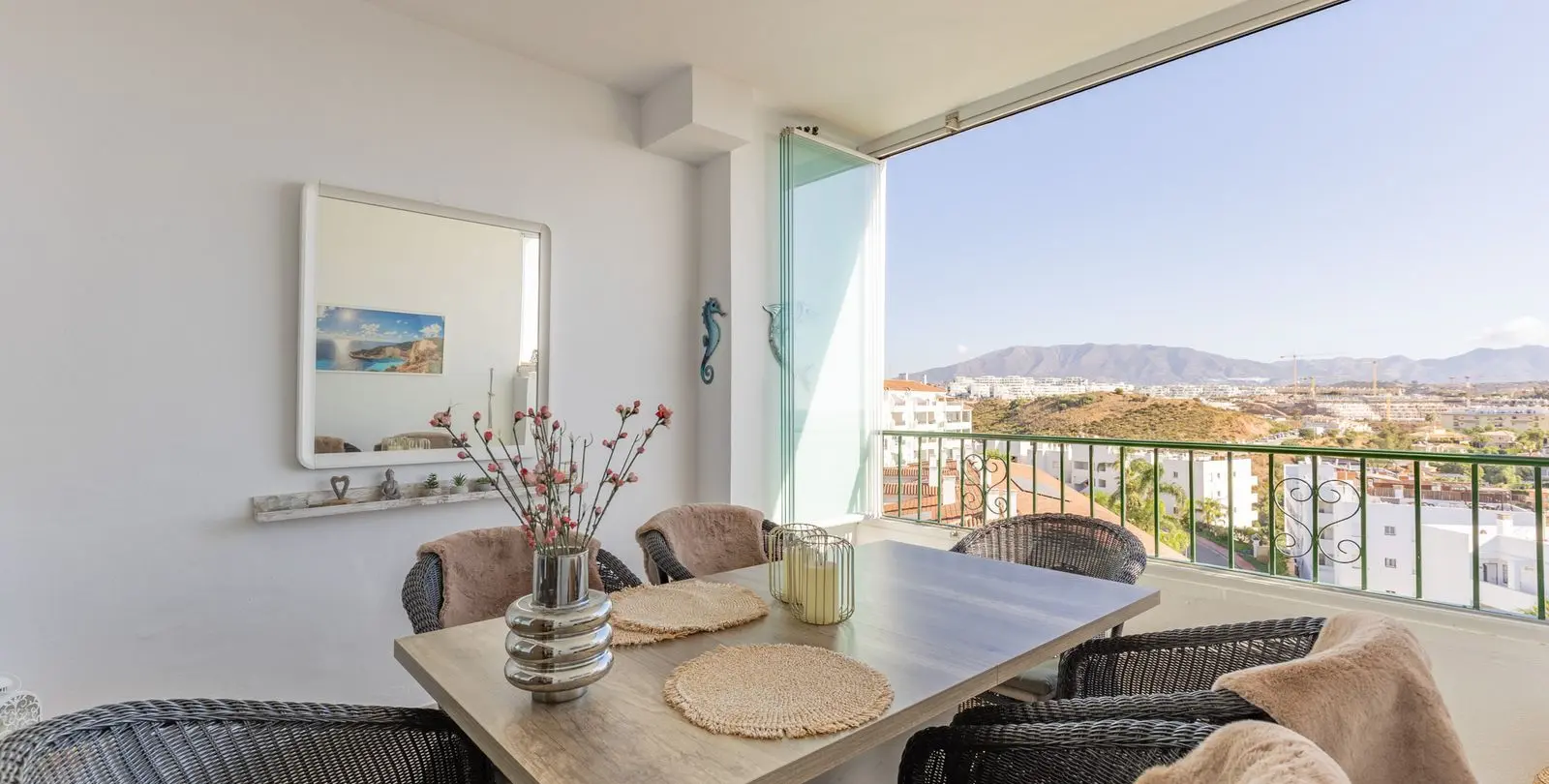 Sale of middle floor apartment in La Cala de Mijas 8