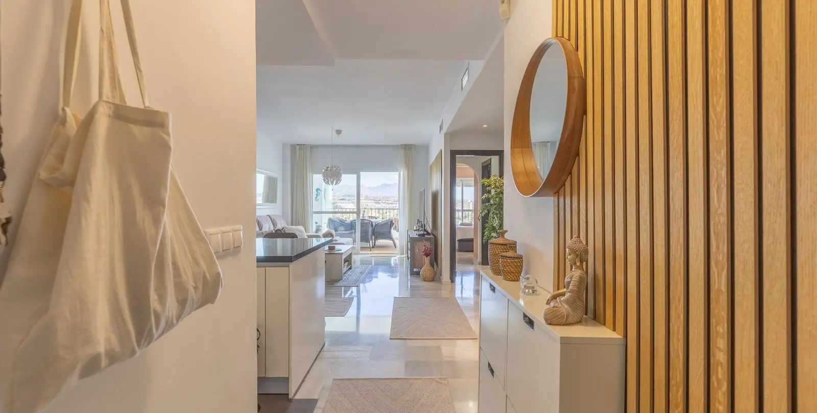 Sale of middle floor apartment in La Cala de Mijas 12