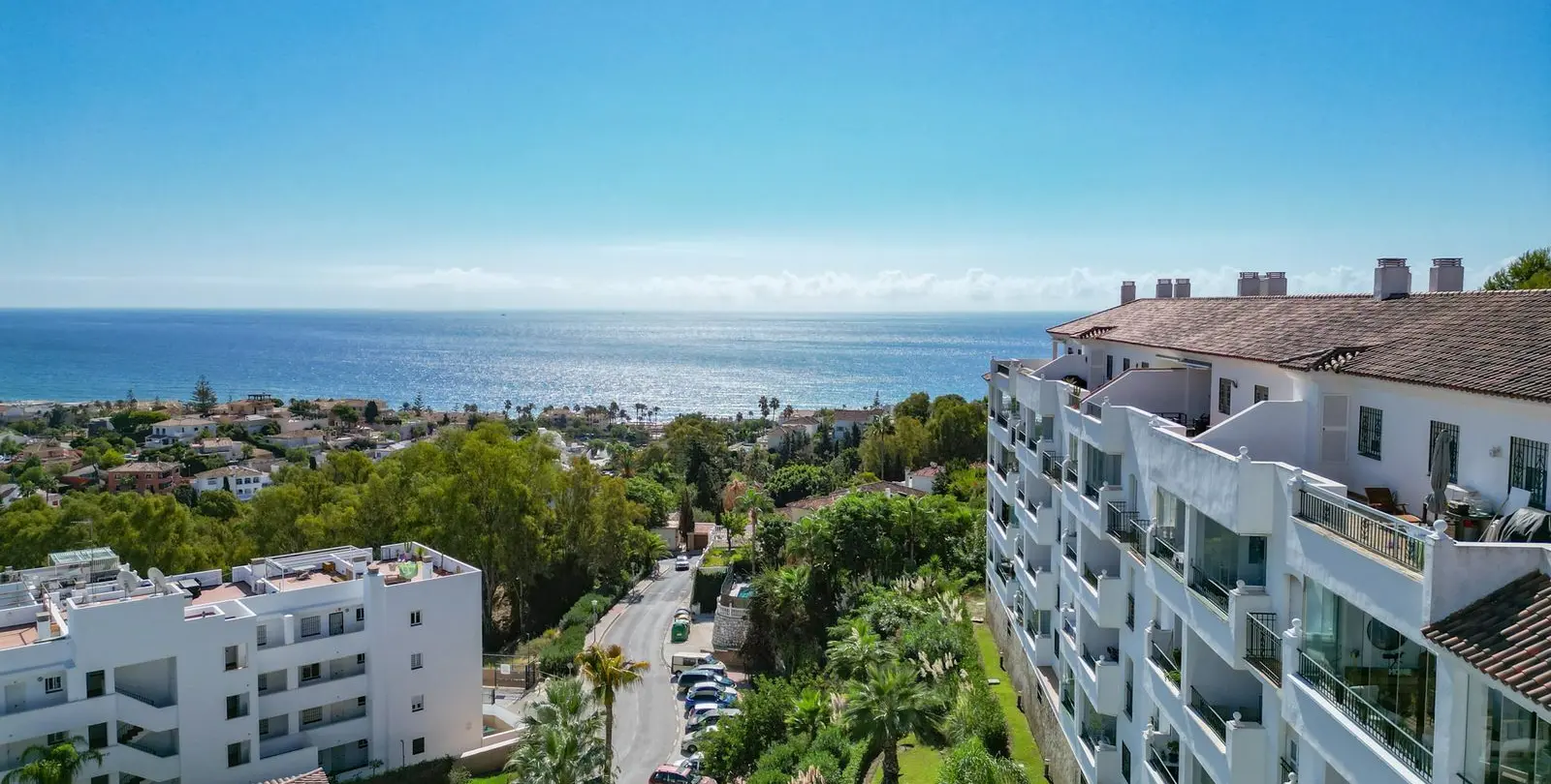 Sale of middle floor apartment in La Cala de Mijas 37