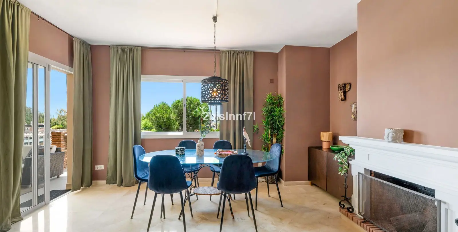 Sale of middle floor apartment in Nueva Andalucía 6