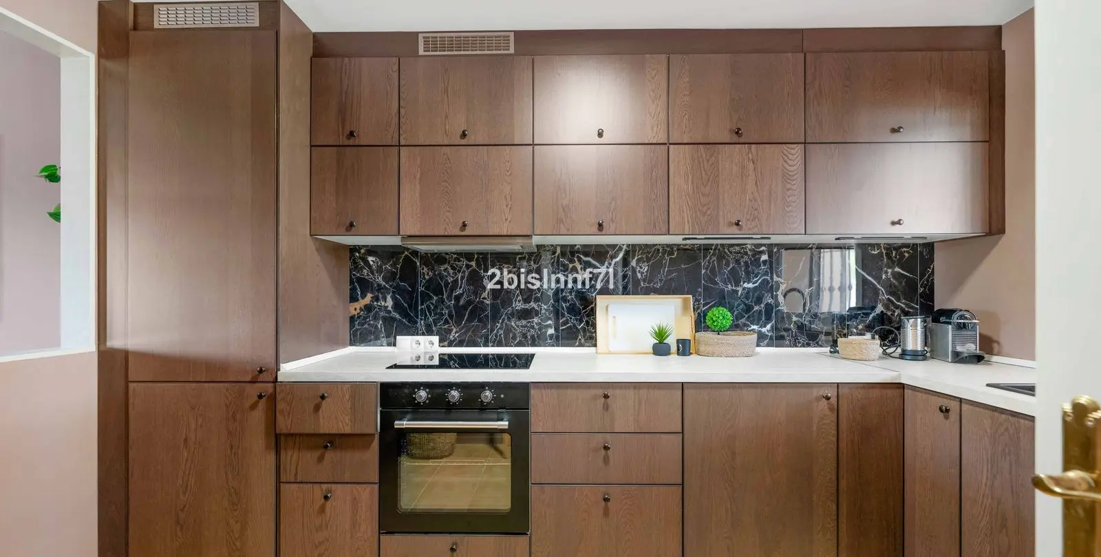 Sale of middle floor apartment in Nueva Andalucía 7