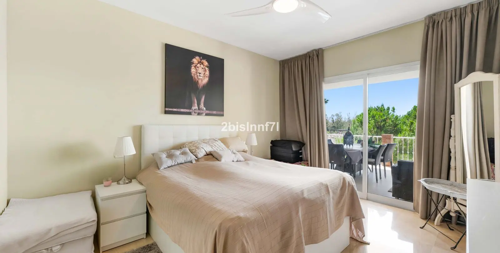Sale of middle floor apartment in Nueva Andalucía 11