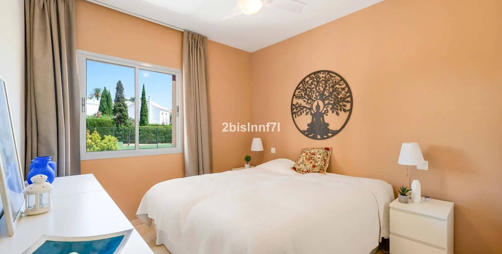 Sale of middle floor apartment in Nueva Andalucía 15