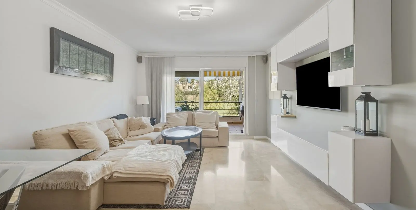 Venta de apartamento en planta media en San Pedro de Alcántara 6